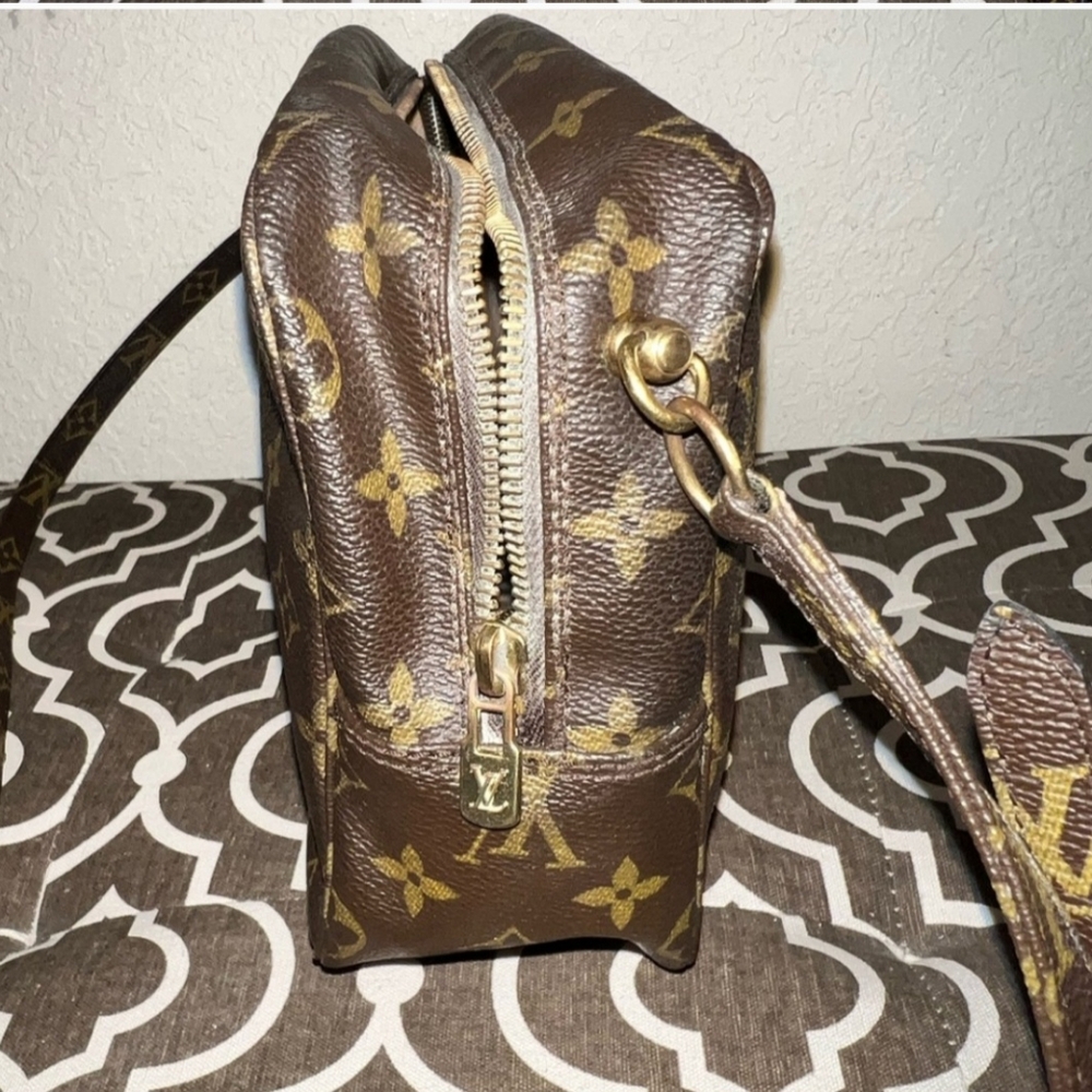 Louis Vuitton Trousser 28 with Authentic LV strap. 100% Vintage bag - Picture 12 of 12